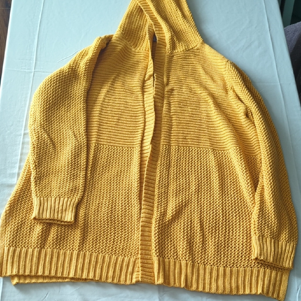 Marled Yellow Cardigan Sweater with Ribbed Texture